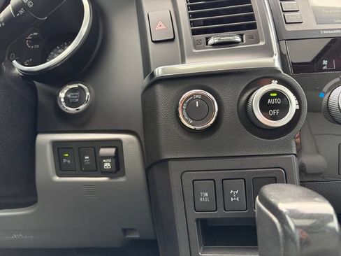 Used 2021 Toyota Sequoia Limited w/ Safety & Convenience Package AWD/4WD image 19