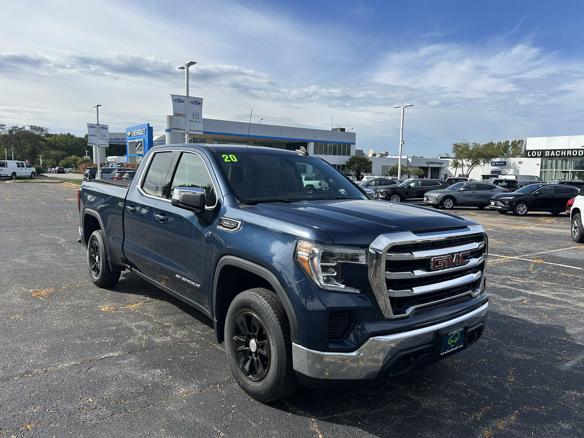 Used 2020 GMC Sierra 1500 SLE w/ SLE Value Package AWD/4WD image 1