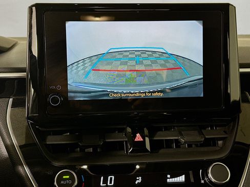 Used 2024 Toyota Corolla LE FWD image 24