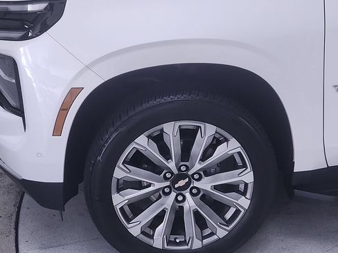 Used 2025 Chevrolet Tahoe High Country w/ Sun And Tow Package AWD/4WD image 10