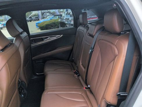 Certified 2023 Lincoln Nautilus Reserve AWD/4WD image 14