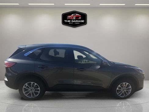 Used 2020 Ford Escape SE AWD/4WD image 9