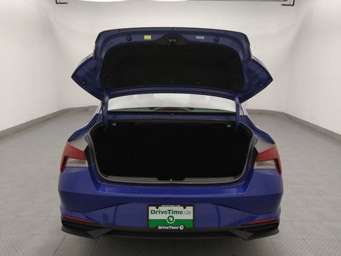 Used 2022 Hyundai Elantra SEL w/ Convenience Package FWD image 29