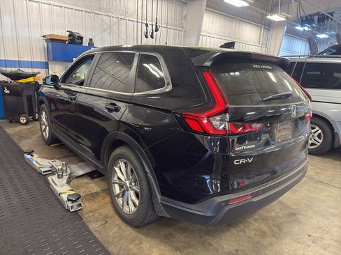 Certified 2023 Honda CR-V EX-L image 2