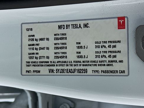 Used 2018 Tesla Model 3 Mid Range RWD image 12