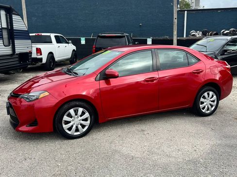 Used 2019 Toyota Corolla L image 4