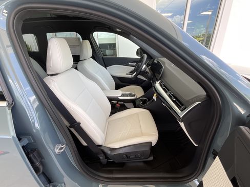 New 2026 BMW X1 xDrive28i w/ Convenience Package AWD/4WD image 21