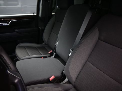 Used 2024 Chevrolet Silverado 1500 LT AWD/4WD image 26