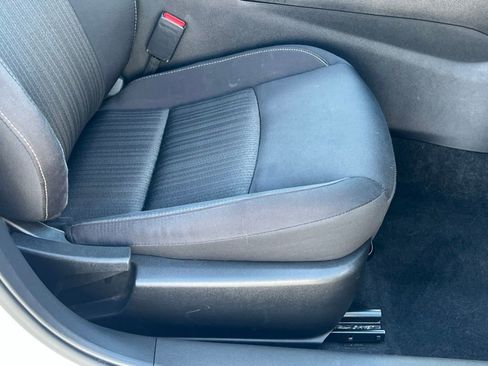 Used 2025 Nissan Altima 2.5 SV FWD image 16