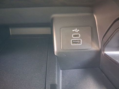 Used 2025 Ford Ranger XLT w/ Equipment Group 301A High RWD image 32