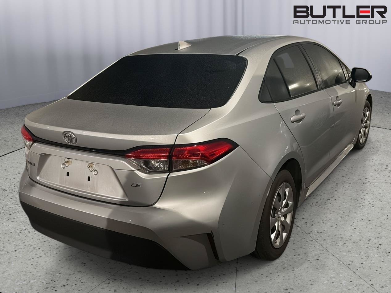 Certified 2025 Toyota Corolla LE w/ Convenience Package FWD image 9