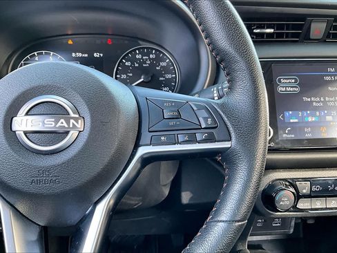 Used 2024 Nissan Kicks SR w/ SR Premium Package FWD image 21