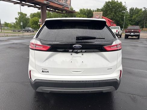 Used 2024 Ford Edge SEL image 3