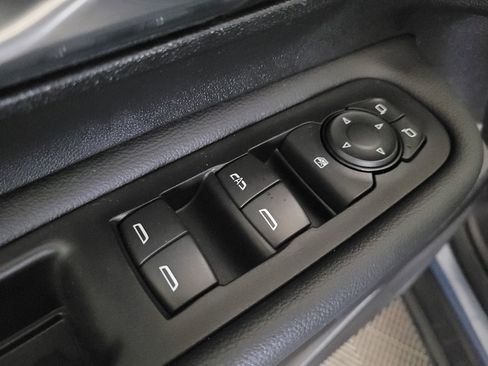 Used 2024 GMC Terrain SLE w/ Driver Convenience Package FWD image 27