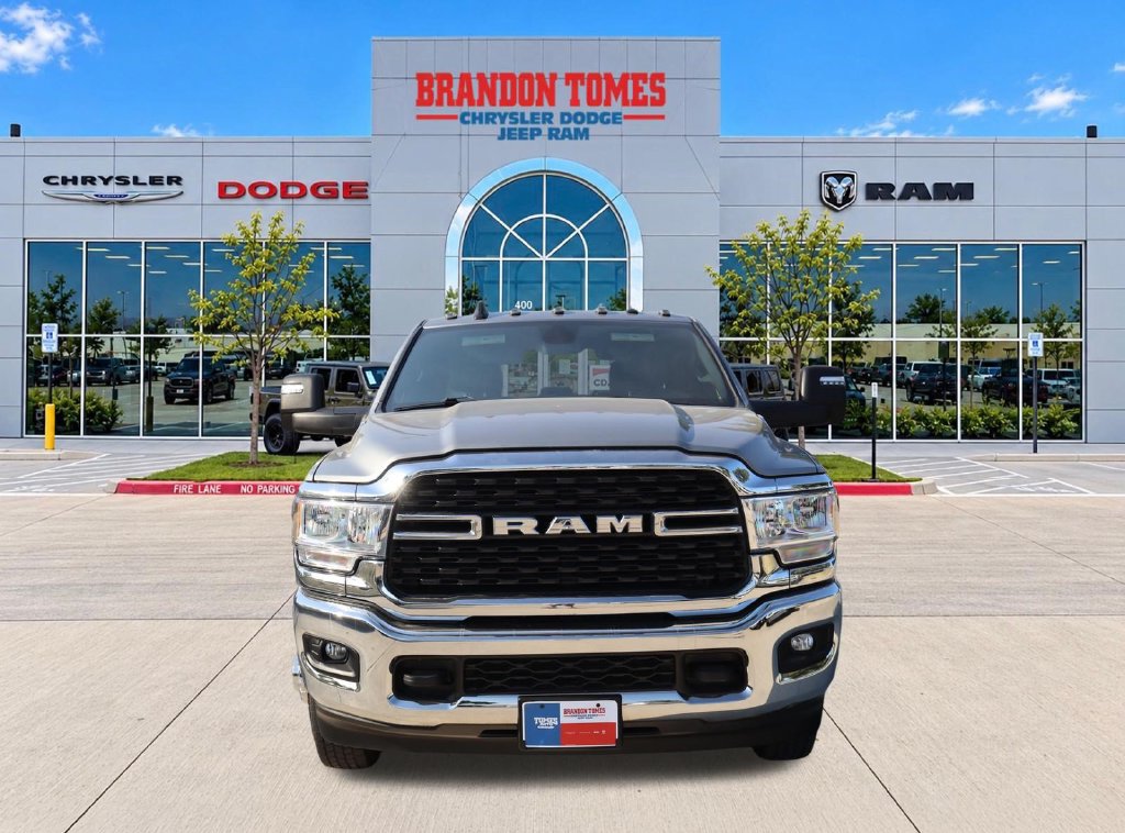Used 2024 RAM 3500 Big Horn AWD/4WD image 8