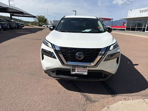 Used 2021 Nissan Rogue S FWD image 2