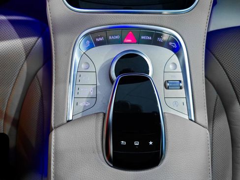 Used 2015 Mercedes-Benz S 550 4MATIC Sedan image 32