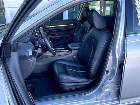 Used 2024 Nissan Altima 2.5 SR image 24