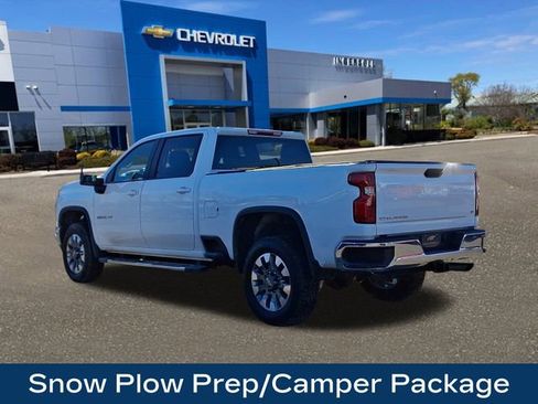 Used 2022 Chevrolet Silverado 2500 LT w/ Convenience Package image 6