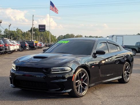 Used 2021 Dodge Charger R/T RWD image 2