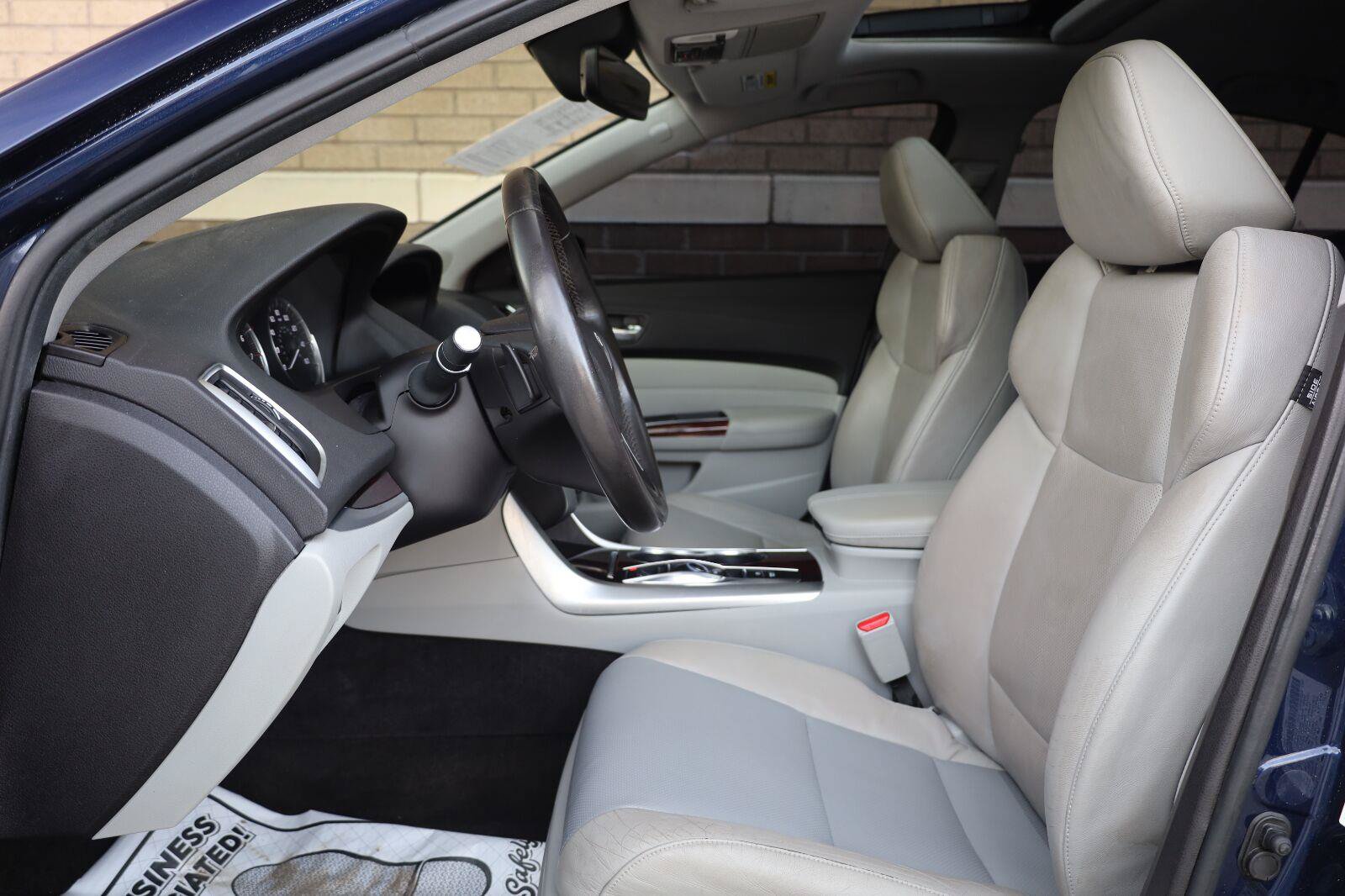 Used 2015 Acura TLX w/ Technology Package FWD image 16
