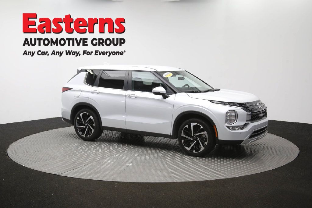Used 2024 Mitsubishi Outlander SE FWD image 51
