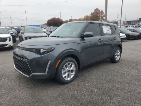 New 2025 Kia Soul LX image 3