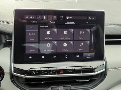 Used 2024 Jeep Compass Limited image 19