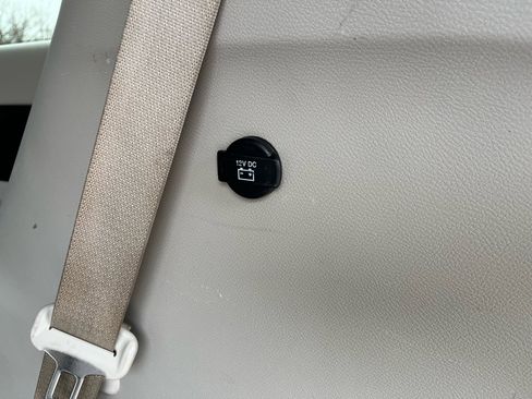 Used 2018 Chrysler Pacifica Touring Plus image 40