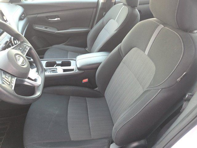 Used 2024 Nissan Sentra SV FWD image 7