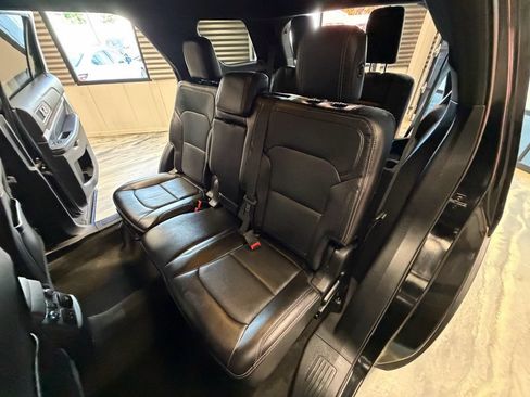 Used 2017 Ford Explorer Limited AWD/4WD image 8