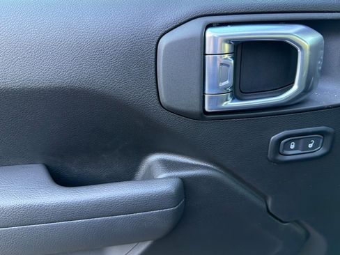 New 2026 Jeep Wrangler Rubicon image 9