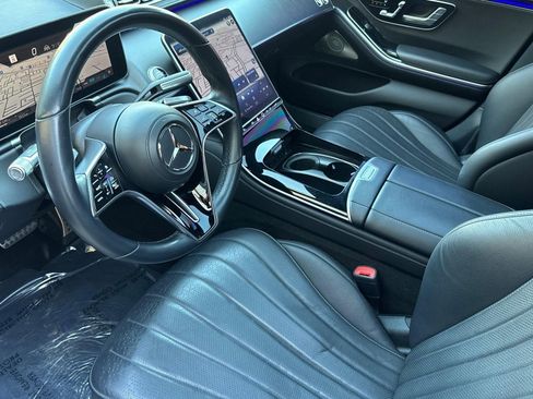 Used 2022 Mercedes-Benz S 500 S 500 image 4