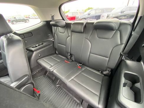 Used 2021 Kia Telluride S FWD image 16
