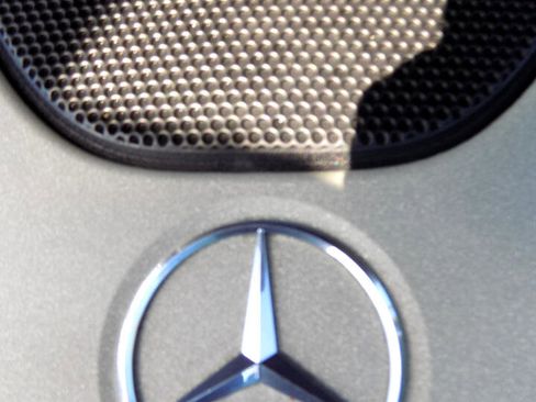 Used 2011 Mercedes-Benz C 300 Luxury image 26