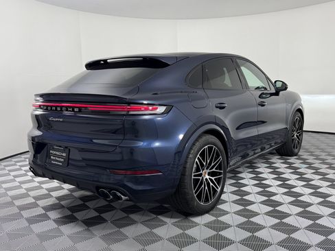 Certified 2026 Porsche Cayenne E-Hybrid Coupe AWD/4WD image 9