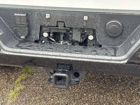 Used 2025 Chevrolet Silverado 1500 ZR2 w/ Technology Package AWD/4WD image 44
