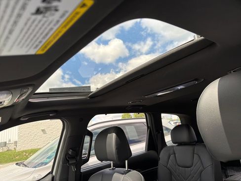 Certified 2024 Kia Telluride EX X-Line image 18