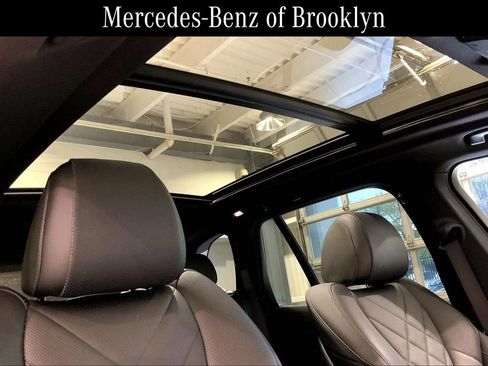 Used 2023 BMW X5 xDrive40i w/ Premium Package AWD/4WD image 12