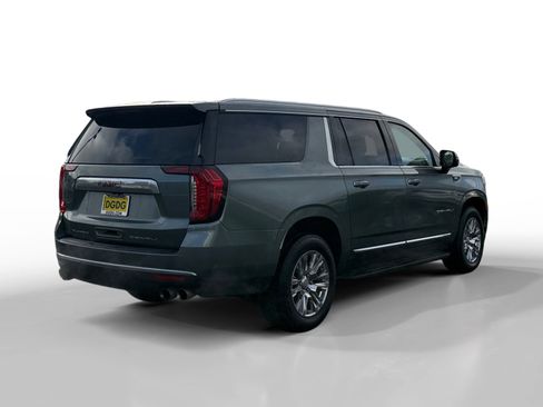 Used 2024 GMC Yukon XL Denali image 5
