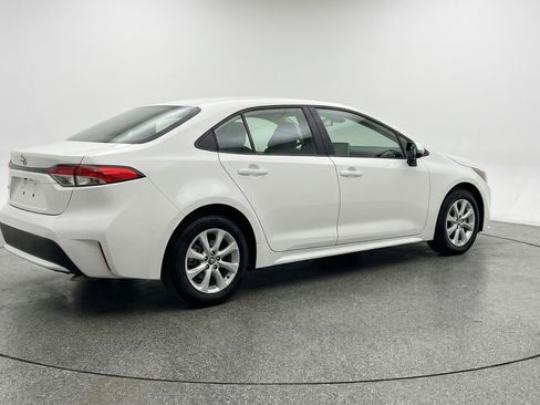 Used 2025 Toyota Corolla LE FWD image 9