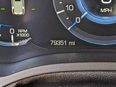 Used 2019 Cadillac Escalade Luxury w/ LPO, Radiant Package AWD/4WD image 19