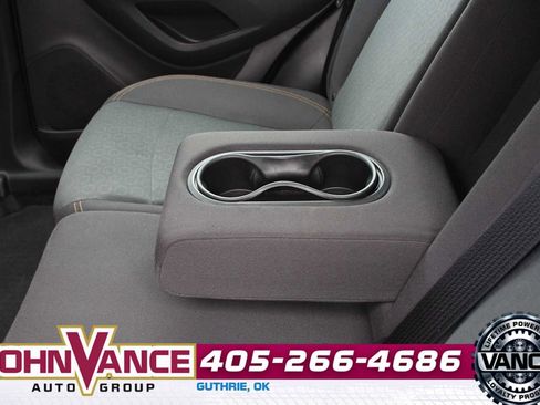 Used 2018 Chevrolet Trax LS FWD image 22