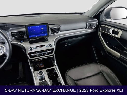 Certified 2023 Ford Explorer XLT w/ Equipment Group 202A AWD/4WD image 28