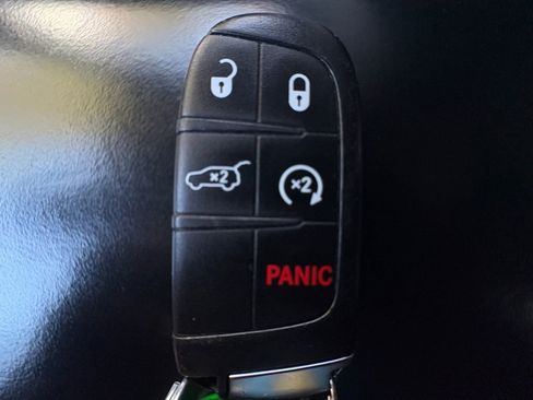 Used 2023 Dodge Durango GT image 29