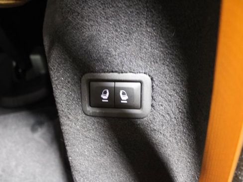 Used 2022 Jeep Grand Wagoneer Series III image 47