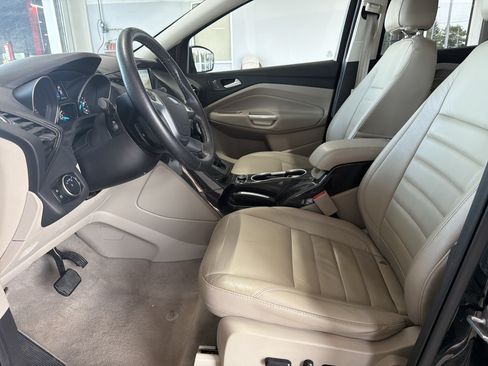 Used 2016 Ford Escape Titanium FWD image 20
