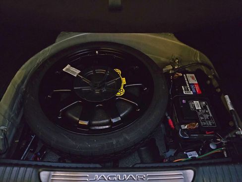 Used 2019 Jaguar XJ L Supercharged image 50