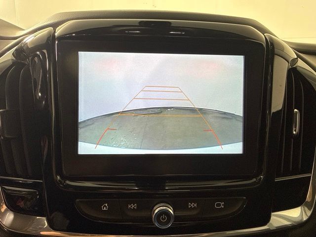 Used 2018 Chevrolet Traverse LT w/ LPO, Floor Liner Package AWD/4WD image 23