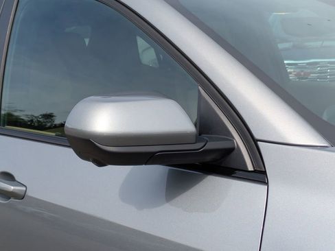 New 2026 Chevrolet Equinox ACTIV w/ Convenience Package III FWD image 12